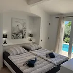 Petit Paradis - Gigaro *